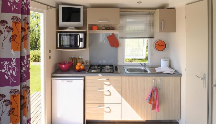 rental mobile home astria kitchen