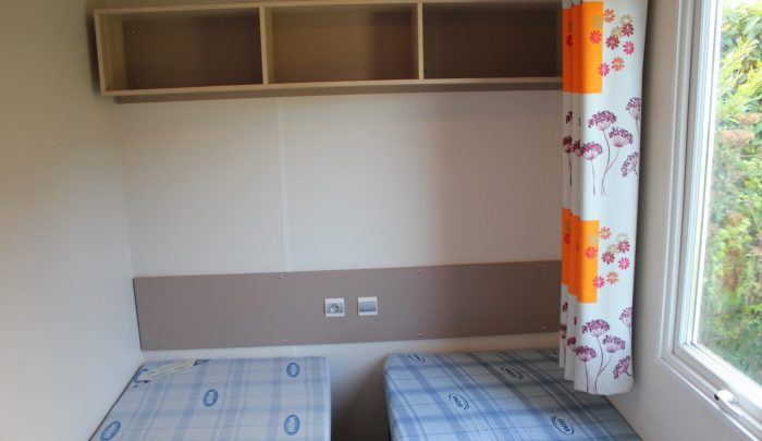 Mobile home for sale campsite Seine Maritime: children’s bedroom