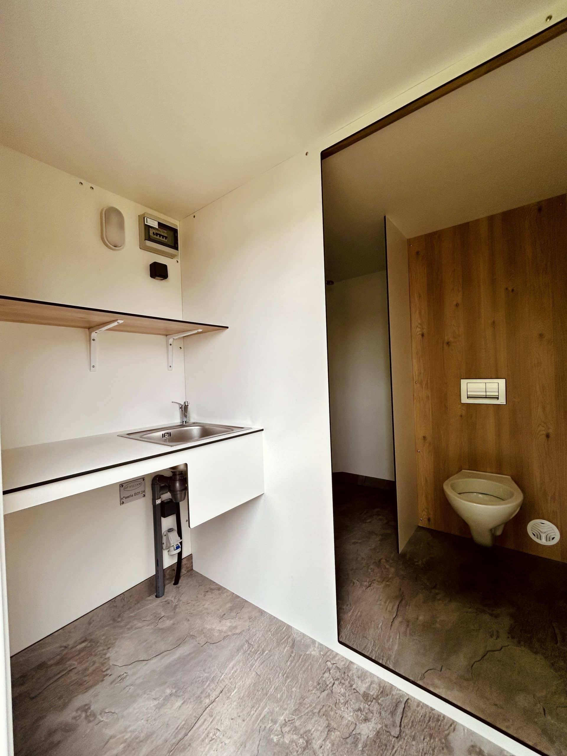 sanitaires individuels 1 scaled