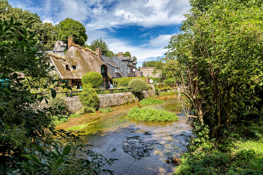 Dorpje Veules-les-Roses vlakbij de camping